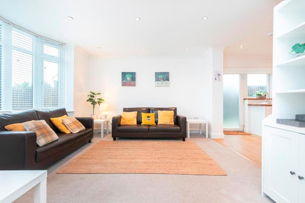 Bournecoast - Clifftop Apartment With Garden -Fm827 บอร์นมัธ ภายนอก รูปภาพ