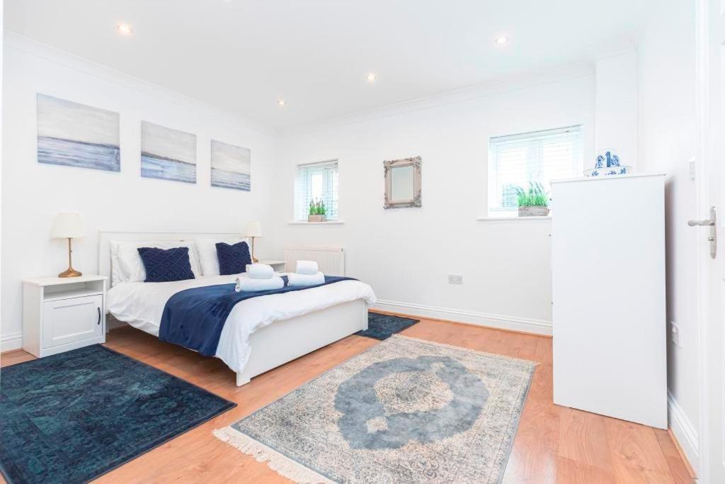 Bournecoast - Clifftop Apartment With Garden -Fm827 บอร์นมัธ ภายนอก รูปภาพ