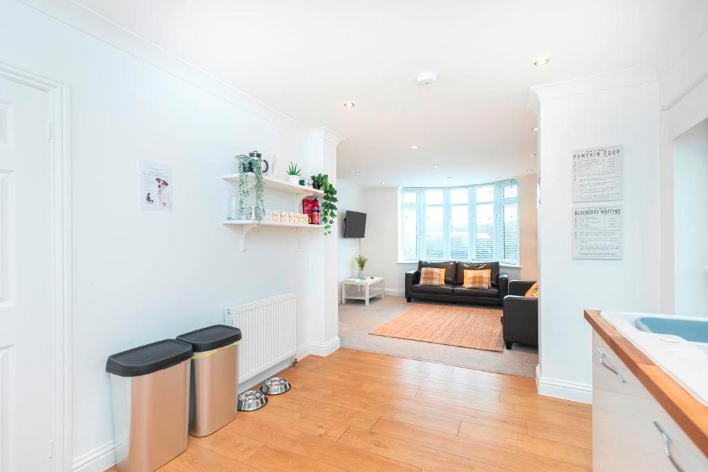 Bournecoast - Clifftop Apartment With Garden -Fm827 บอร์นมัธ ภายนอก รูปภาพ
